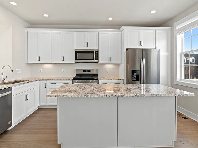 Kitchen (Main Level)