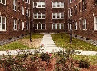 90 Maple St APT 17, Springfield, MA 01105