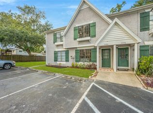 3304 Laurel View Dr, Brandon, FL 33511