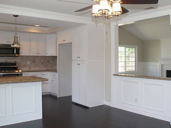 4th image of 246 22nd St