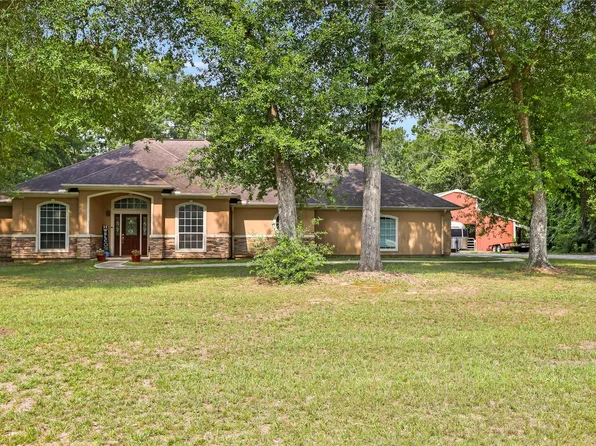 17207 Horseshoe Way, New Caney, TX 77357