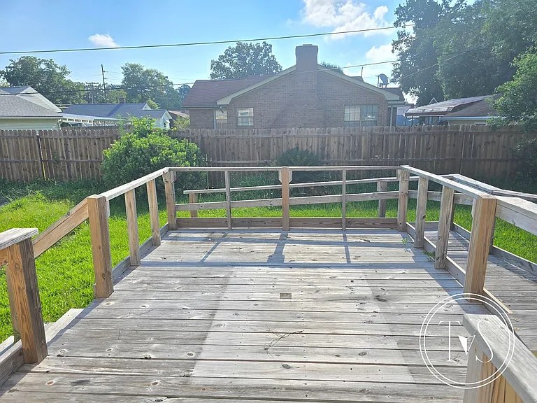 304 Turnberry St — Photo 16