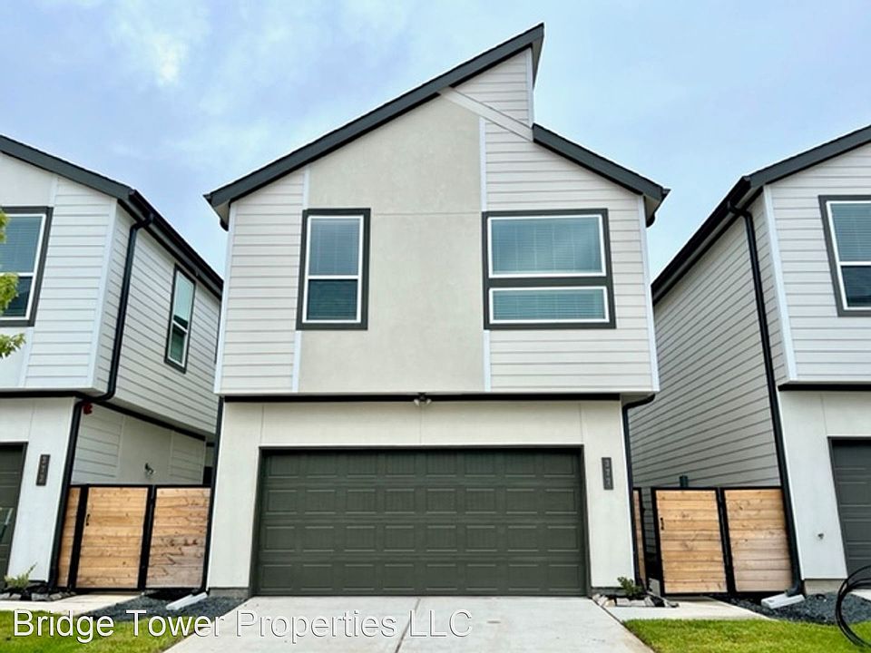 1st image of 377 N Centro Cir