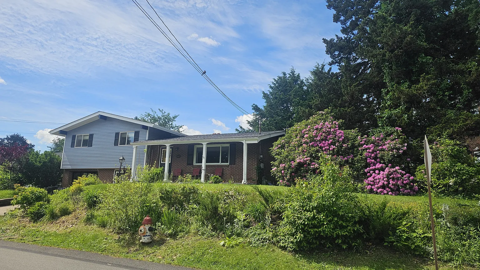 1262 Onondago St photo 1