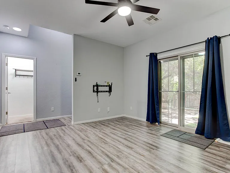 7724 Vibrant Thread Ct — Photo 2