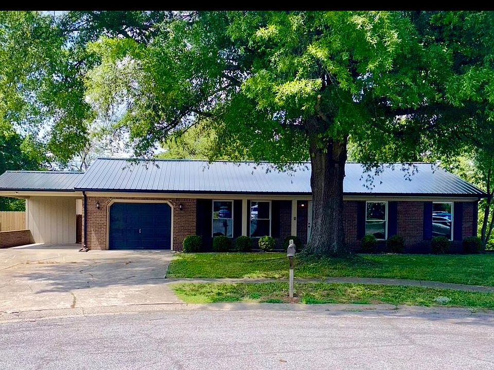 1st image of 520 Berlin Dr