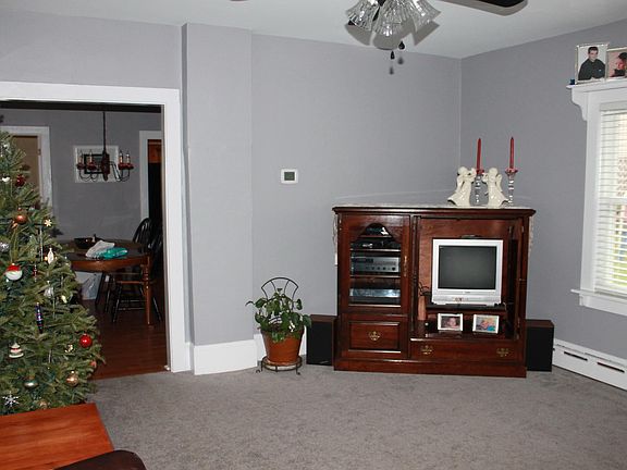 4th image of 2087 Whitford Ave S