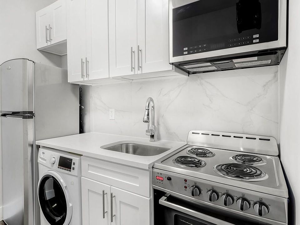 1st image of 2371 2nd Ave APT 4