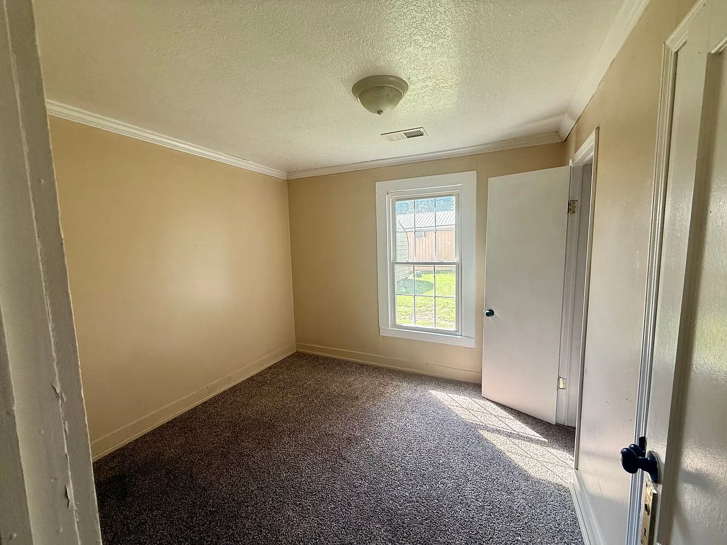 2 bed 1 bath home in Milan TN — Photo 4