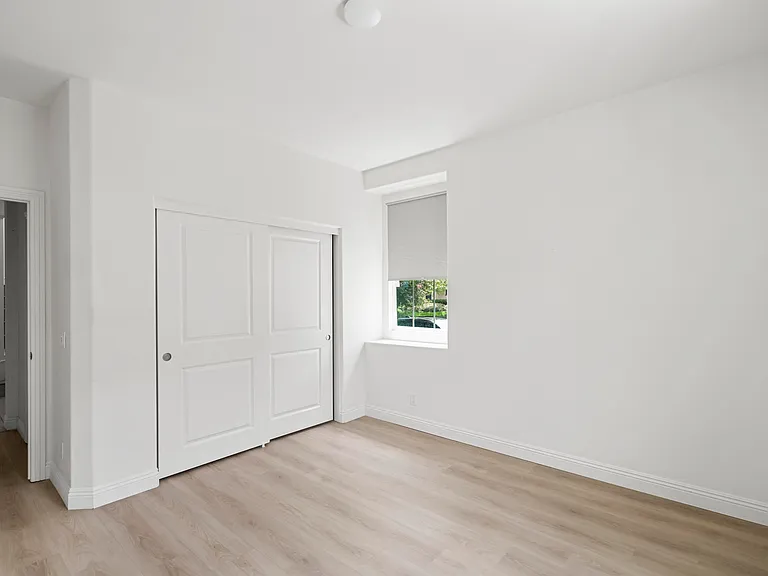 217 Wicker — Photo 19