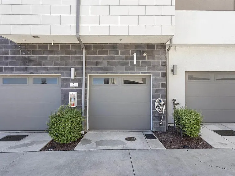 151 Manly Ter — Photo 31
