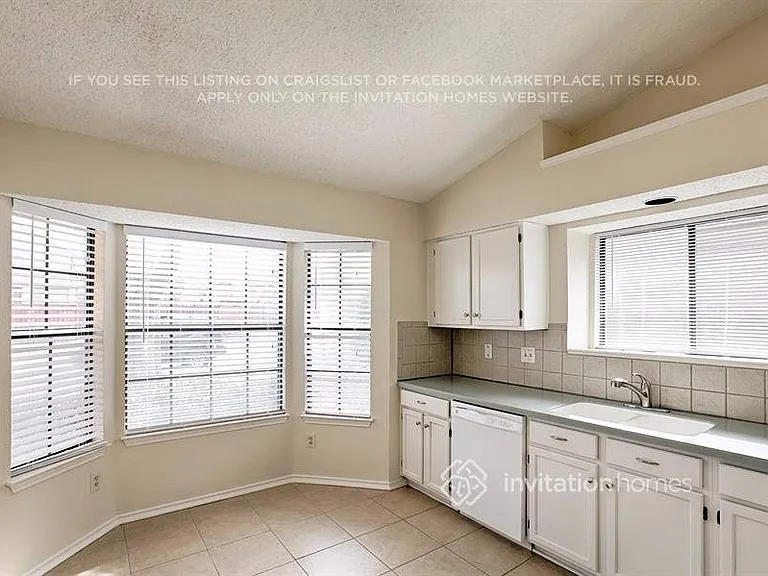 1504 Mountain Side Dr — Photo 10