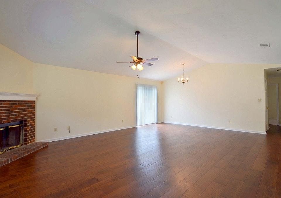 1st image of 4527 Wimbleton Ct