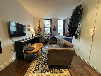 Rented by Evergreen Realty & Investments