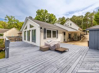 138 Strand Rd, New London, NC 28127