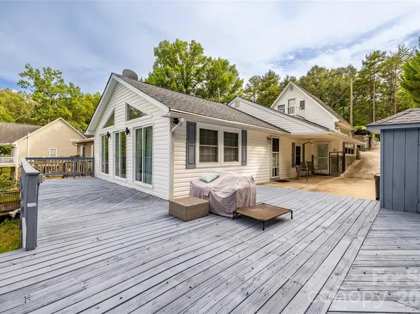 138 Strand Rd, New London, NC 28127