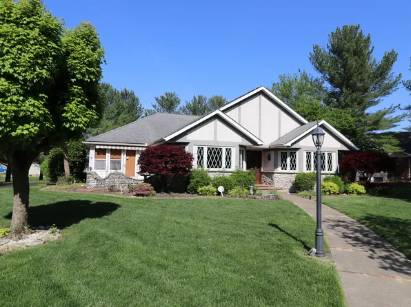 91 White Oak Dr, Batesville, IN 47006