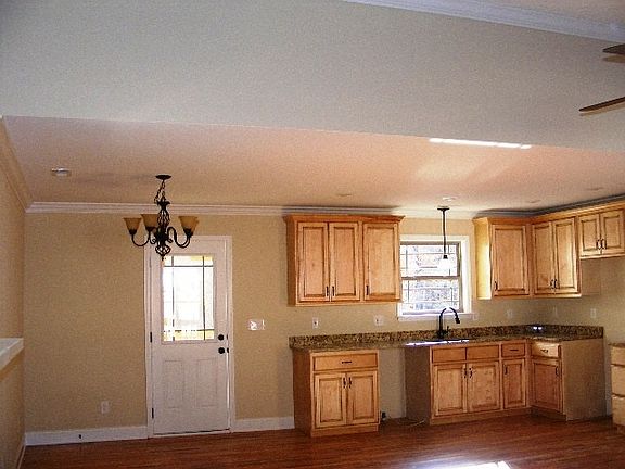 5th image of 159 Briar Meadow Trl SE
