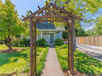 1557 SW Levens St, Dallas, OR, 97338