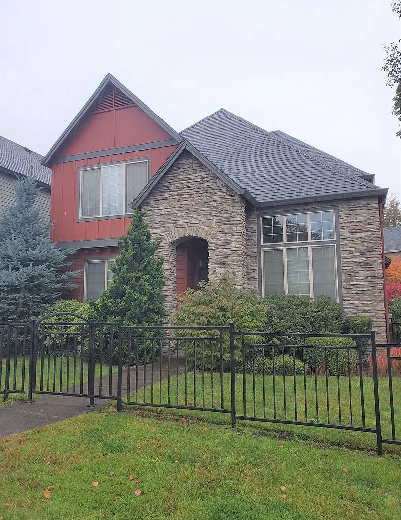 Great Home in Sherwood! Primary Suite on Main! — Photo 1
