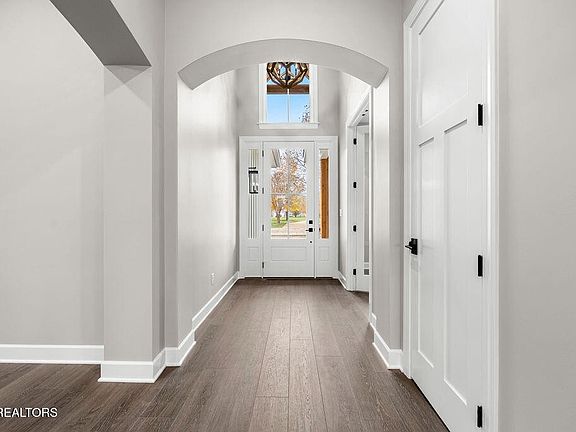 5th image of 101 Wigner St