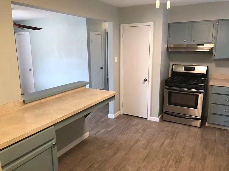 7628 Macon Dr — Photo 6