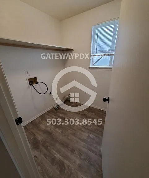 240 N 2nd St — Photo 18