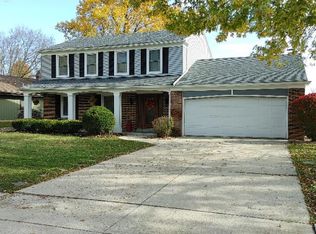 702 S Dewey St, Auburn, IN 46706