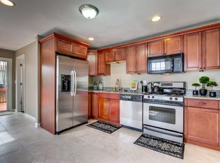 265 3rd St, Lowell, MA 01850