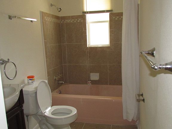 4th image of 8143 Naranja Dr W