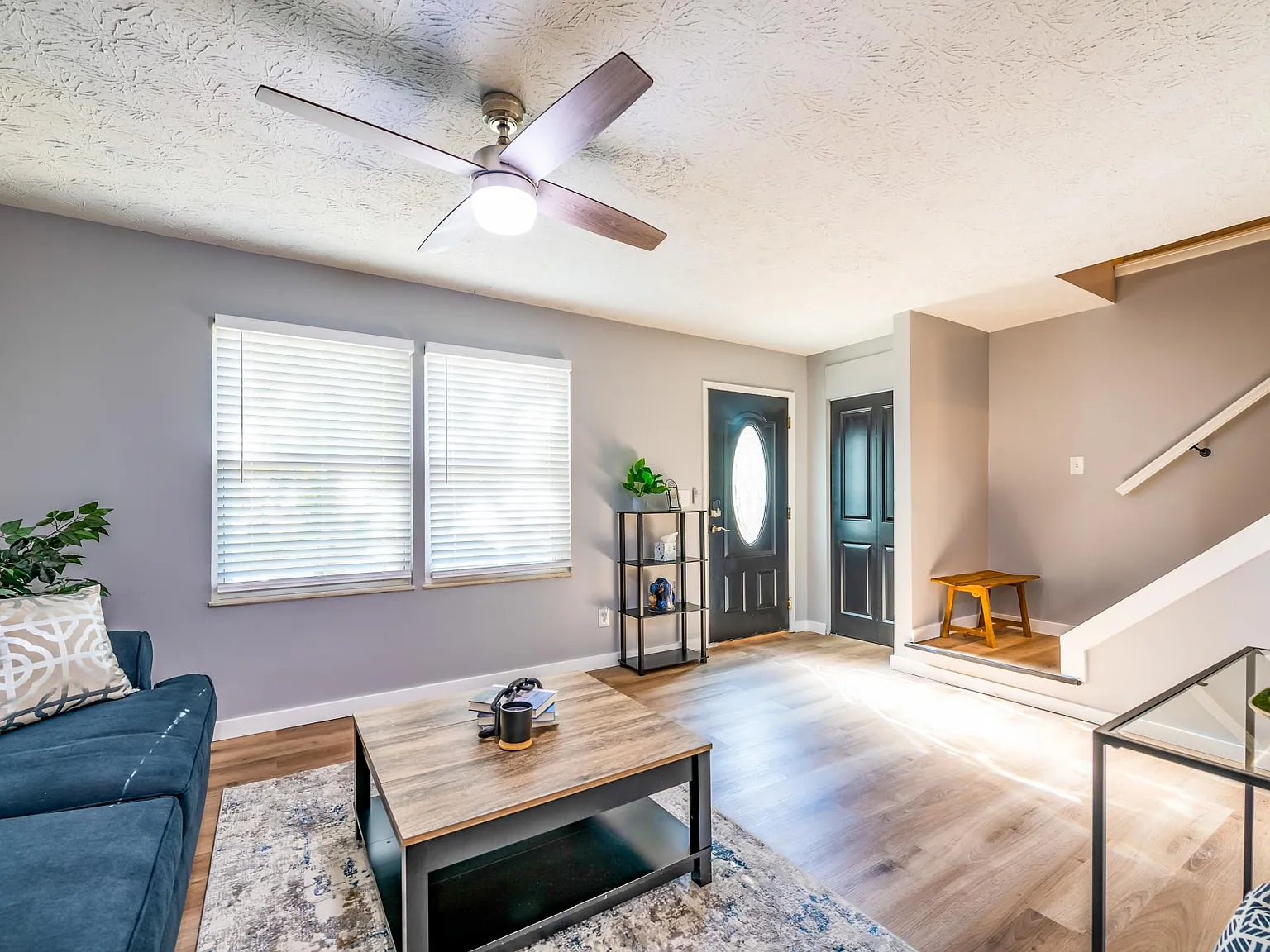3 bed, 1142 sqft, $2,750 — Photo 2