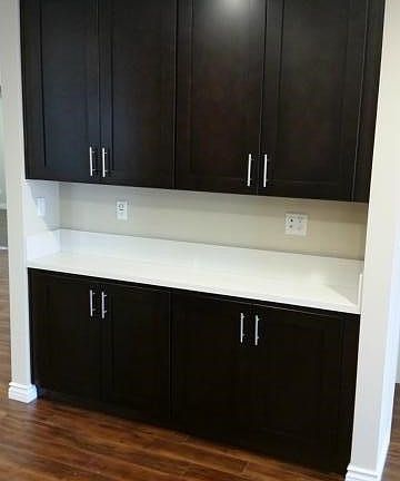3rd image of 6517 Denny Ave