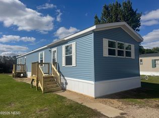 1805 2nd St SW, Watertown, SD 57201