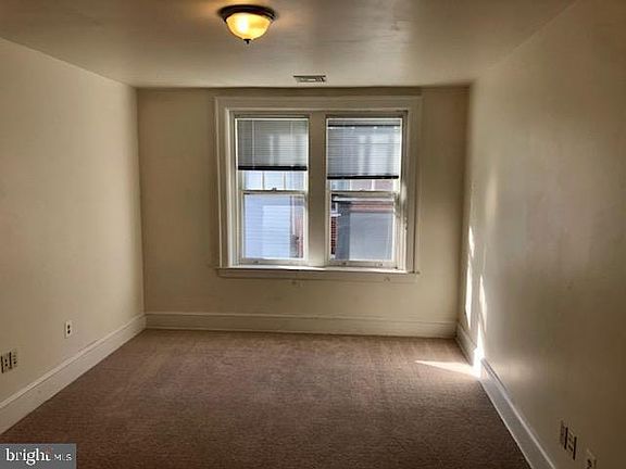 4th image of 29 N 3rd St #1