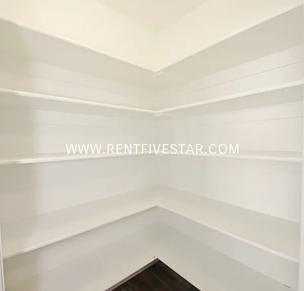 431 McKinley Ave #3B — Photo 7