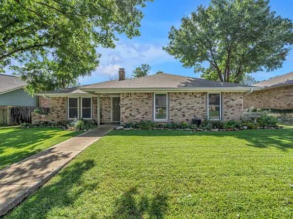 2027 Sierra Dr, Lewisville, TX 75077