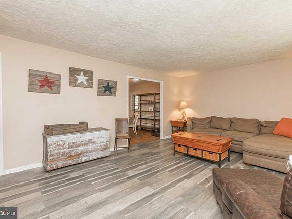 5th image of 9322 Clifford Dr