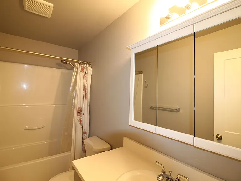 1733 SW Cooper Way — Photo 7