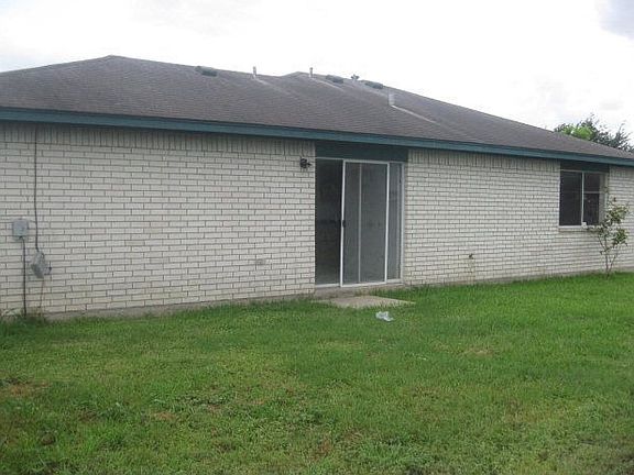 3rd image of 3801 Sabatini Dr