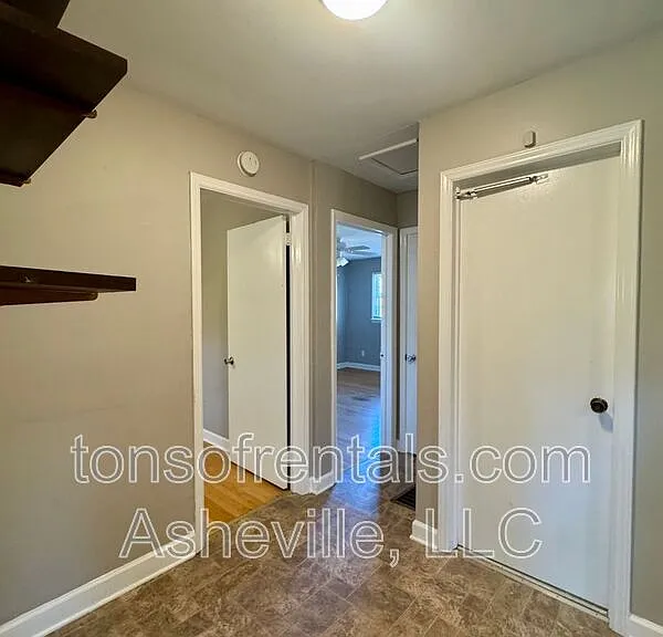 1614 Brevard Rd — Photo 9