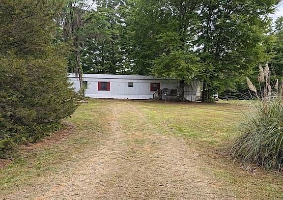 5th image of 1775 Beach Rd