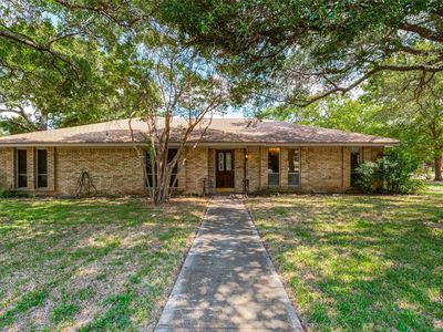 902 Nature Dr, Duncanville, TX, 75116