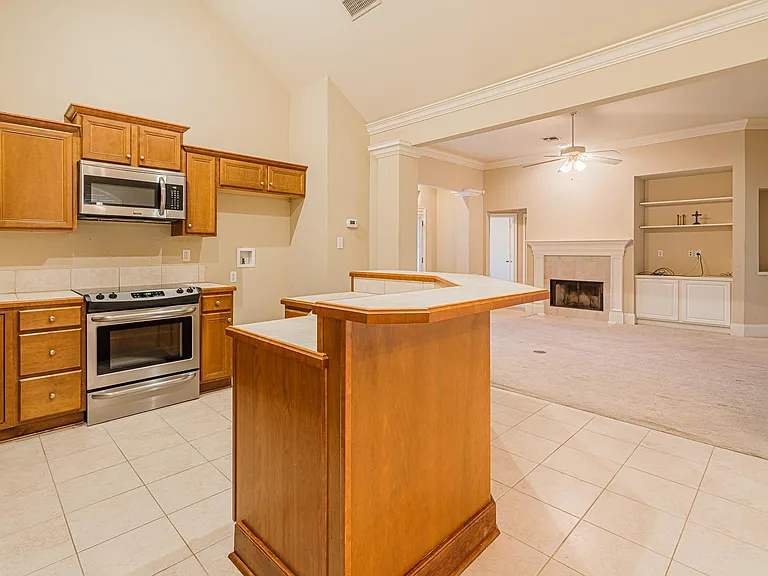 130 Windermere Cir — Photo 9