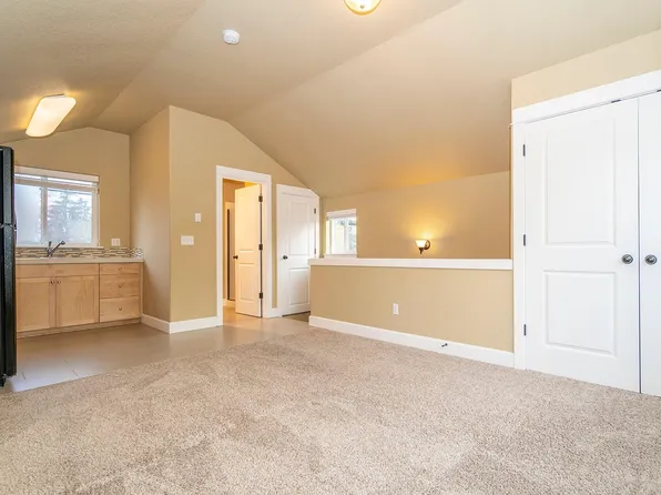 6145 SE Woodstock Blvd Unit B, Portland, OR 97206