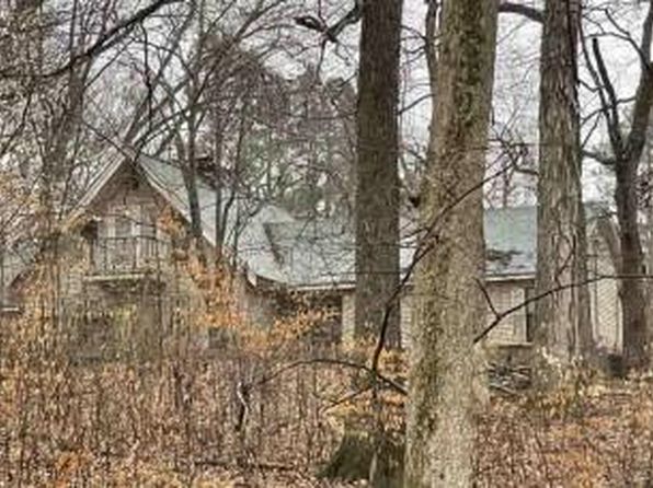 108 Lake Shore Dr