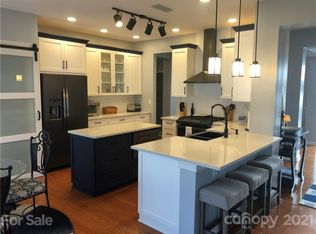 1409 Morningside Meadow Ln, Matthews, NC 28104