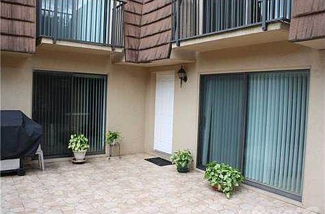 5th image of 2579 Lakeview Ct #2579