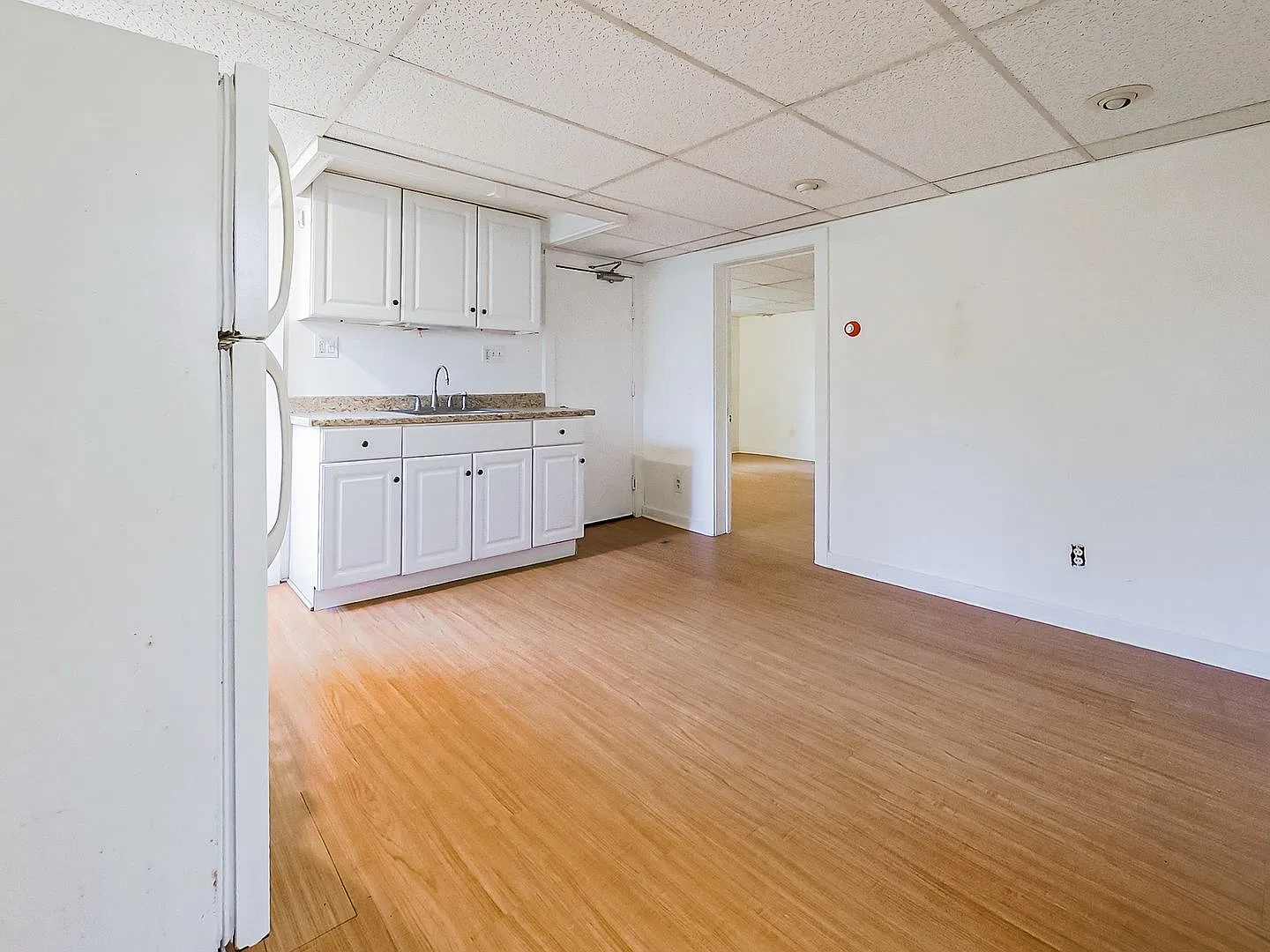 1809 Jackson Ave.-Unit 1 — Photo 2