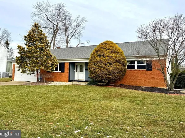 1113 Crane Dr, Cherry Hill, NJ 08003