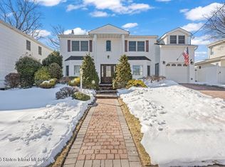 152 Carteret St, Staten Island, NY 10307